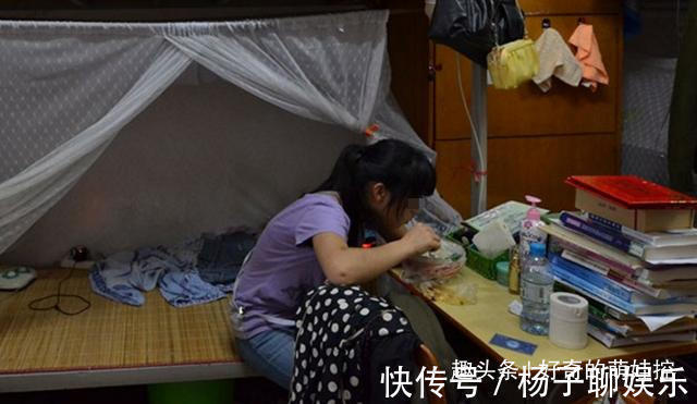 选择性|从不被允许“吃零食”孩子,长大怎么样了专家躲不掉2种结局