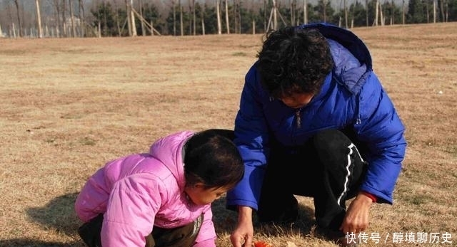 小李|骗老妈“自己怀孕”,看看给位妈妈的不同反应,网友:是亲生的?