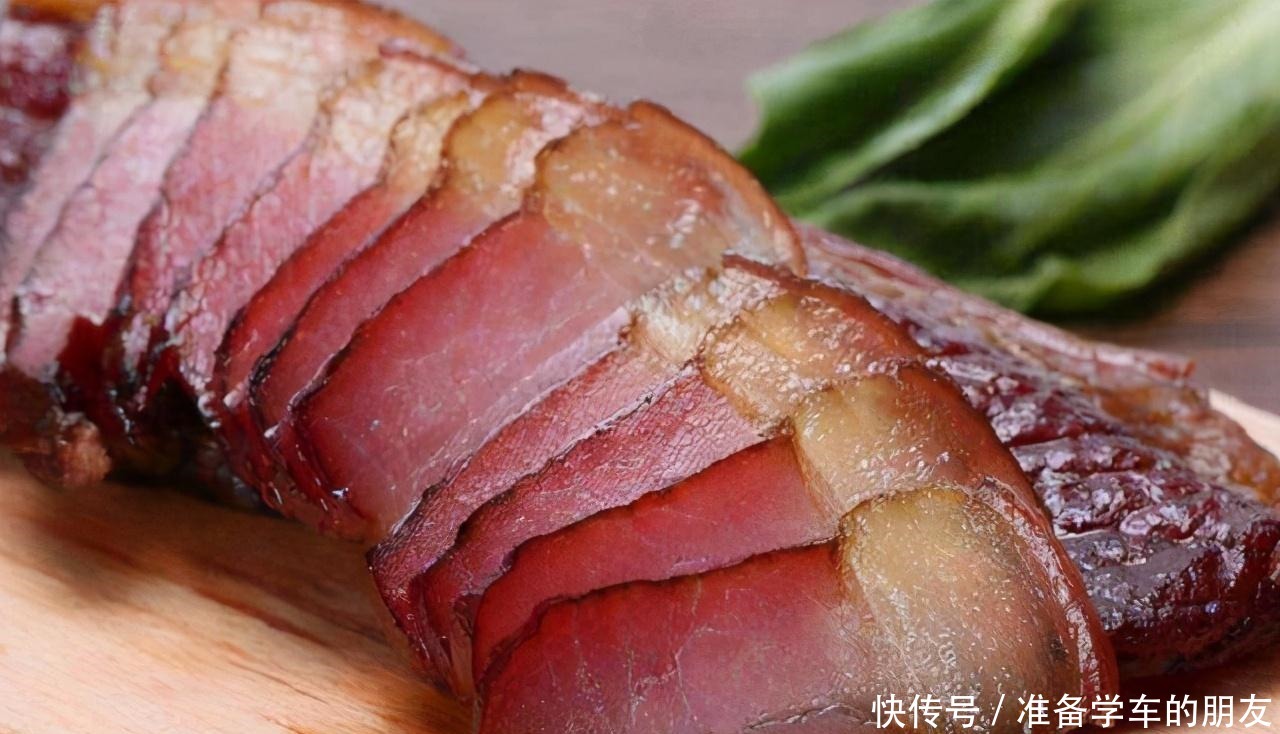 炒腊肉|腊肉一下锅炒就发硬因为你只会傻放油!多加1步,肉嫩鲜香味美