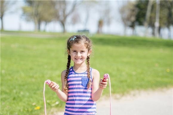 睡眠时间|矮个父母别灰心,做好6件事,孩子身高逆袭不是梦!