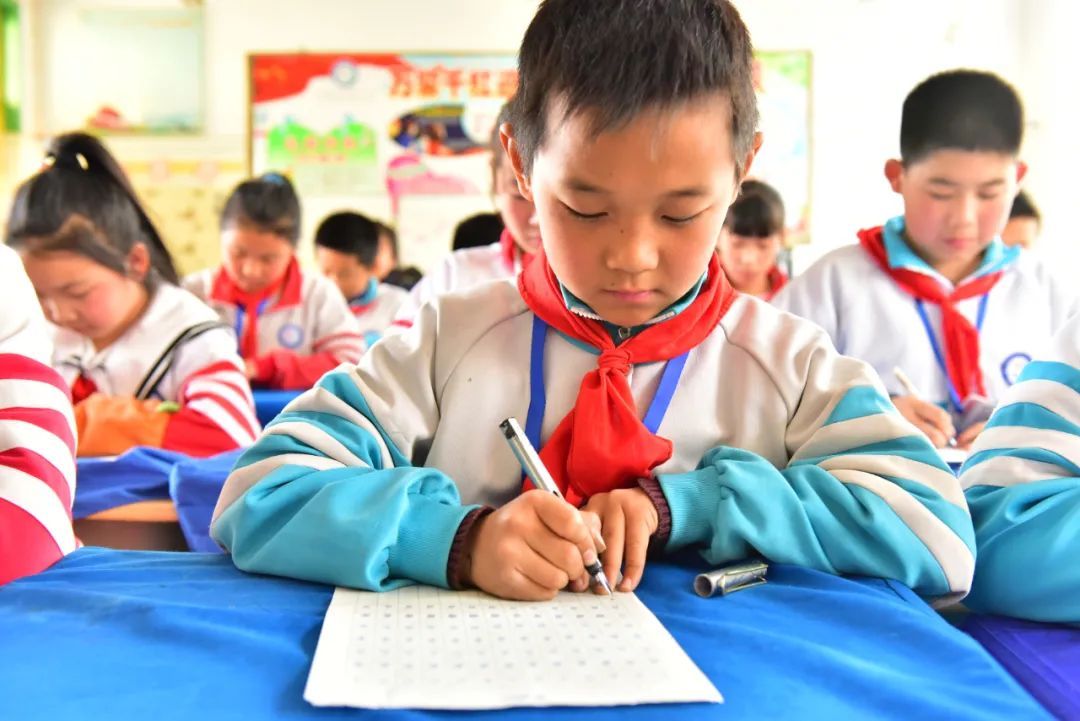 童年|围观：孩子放学有人管，花式课后服务点亮童年！