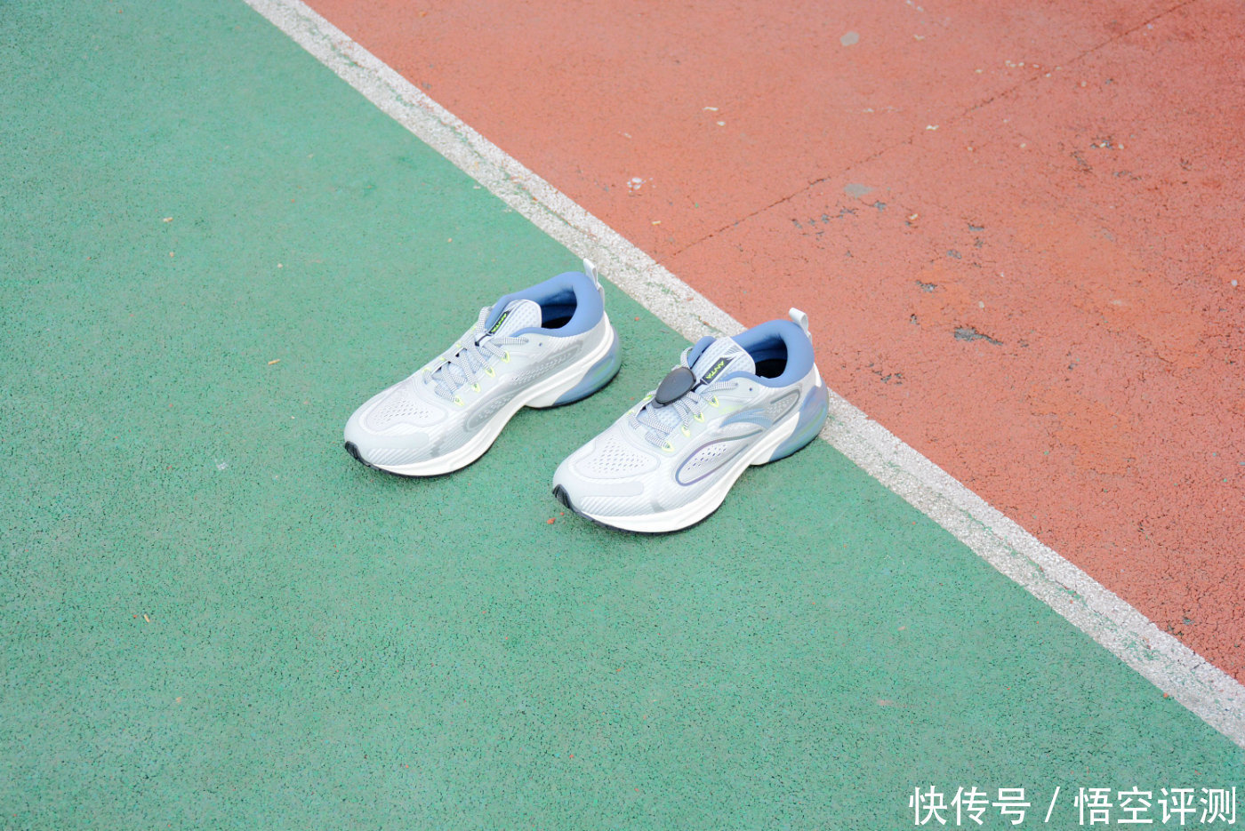 克服冬天跑步的困难?入手智能跑鞋吧:安踏联名咕咚跑步鞋评测