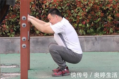 身体不适|男人坚持深蹲,每天45个,对身体有什么好处?且看一下