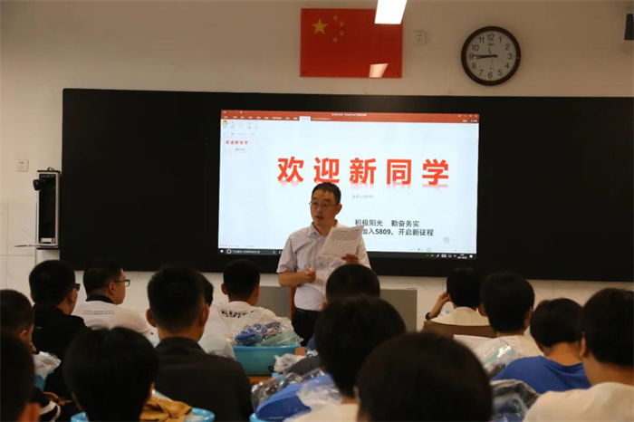 电子显示屏|你好，历城二中！58级高一新生报到