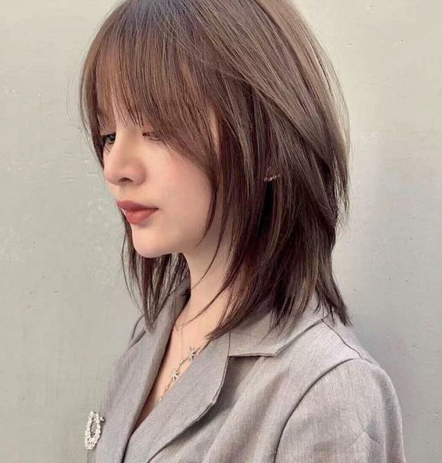 斜刘海 发型圆形篇:大圆脸适合什么发型?学会就能变成小瓜子哦!