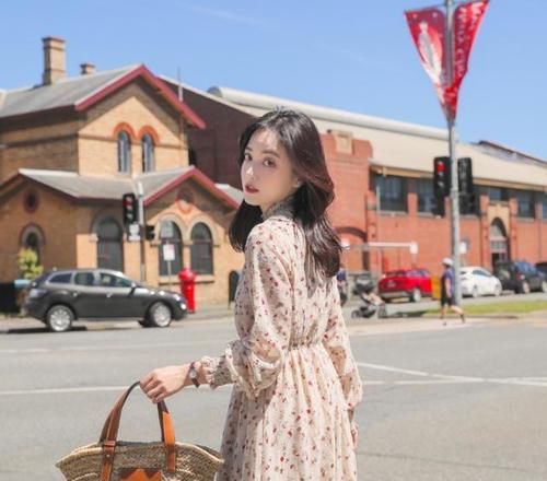 过年回家，就穿“欧版”连衣裙+高跟鞋，高端大气上档次！