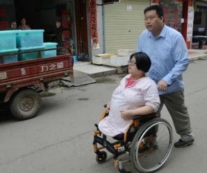 双胞胎儿子|“无腿妈妈”吕娟:不顾医生劝阻坚持生下双胞胎,如今怎么样了?