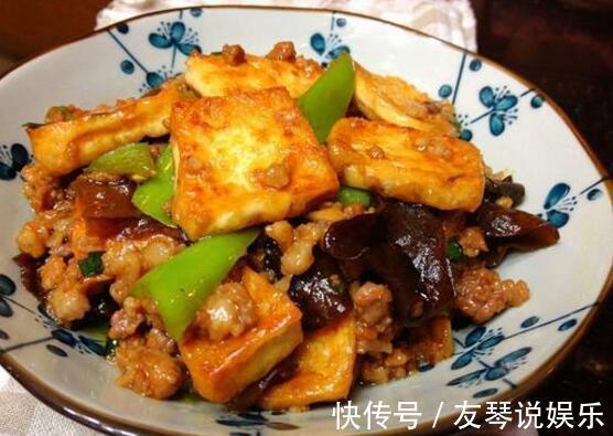 家常拿手菜，外酥里嫩特爽口，招待客人也不错，上桌就光盘很下饭