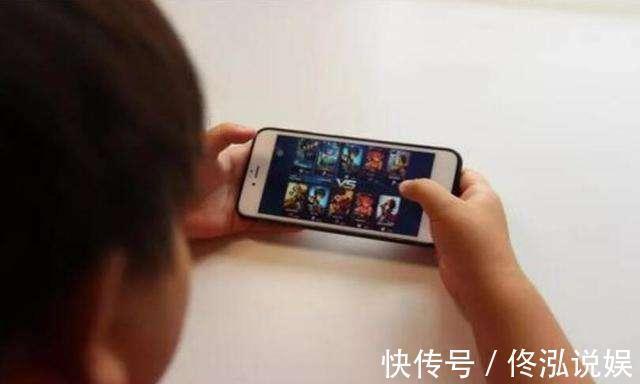 黑眼珠|6岁娃经常玩这“玩具”,黑眼珠慢慢“消失”,医生很难恢复