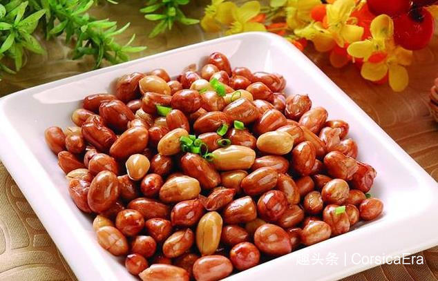 才发现，油炸花生米不能先放油，外婆50年的拿手绝活，香脆还不焦！