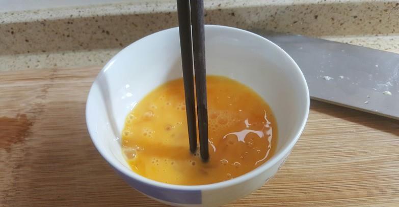 母鸡蛋|蒸鸡蛋羹,别直接上锅蒸!教你3个小技巧,鸡蛋嫩滑爽口,无蜂窝