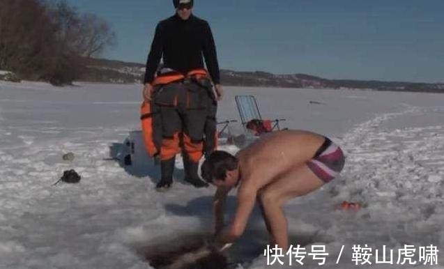 钓鱼|男子钓鱼也够拼了，被水下大鱼拉下河，拉上来吓一跳