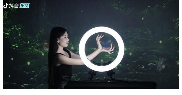 从空气炮到短视频魔术,这档《点赞!达人秀》综艺有点意思