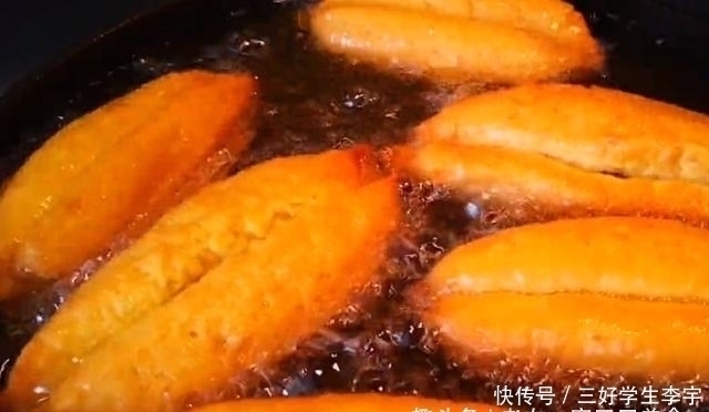 馅饼|玉米面全身是宝，教你秘制新吃法，开水一烫筷子一压，比馅饼好吃