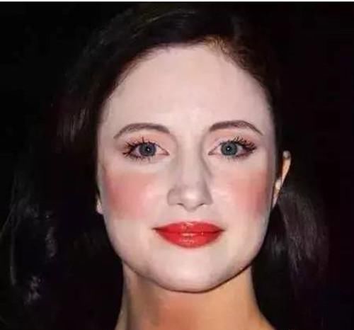 服了，这5个化妆“雷区”，只恨自己知道得太晚