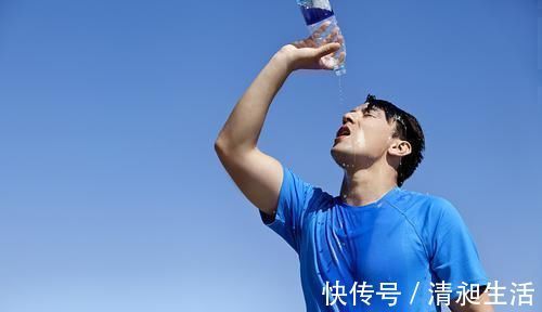 出汗|为何有人不动都出汗,有人再热也不出汗,老中医告诉你哪种更健康