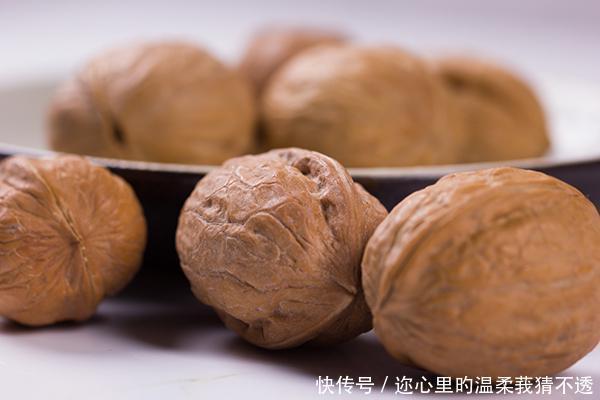 衰老|60岁后,大脑加速萎缩,七个饮食习惯,若保持,大脑有活力