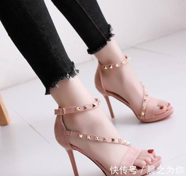 凉鞋 优雅的细高跟凉鞋,塑造美丽的双足,散发优雅女人味