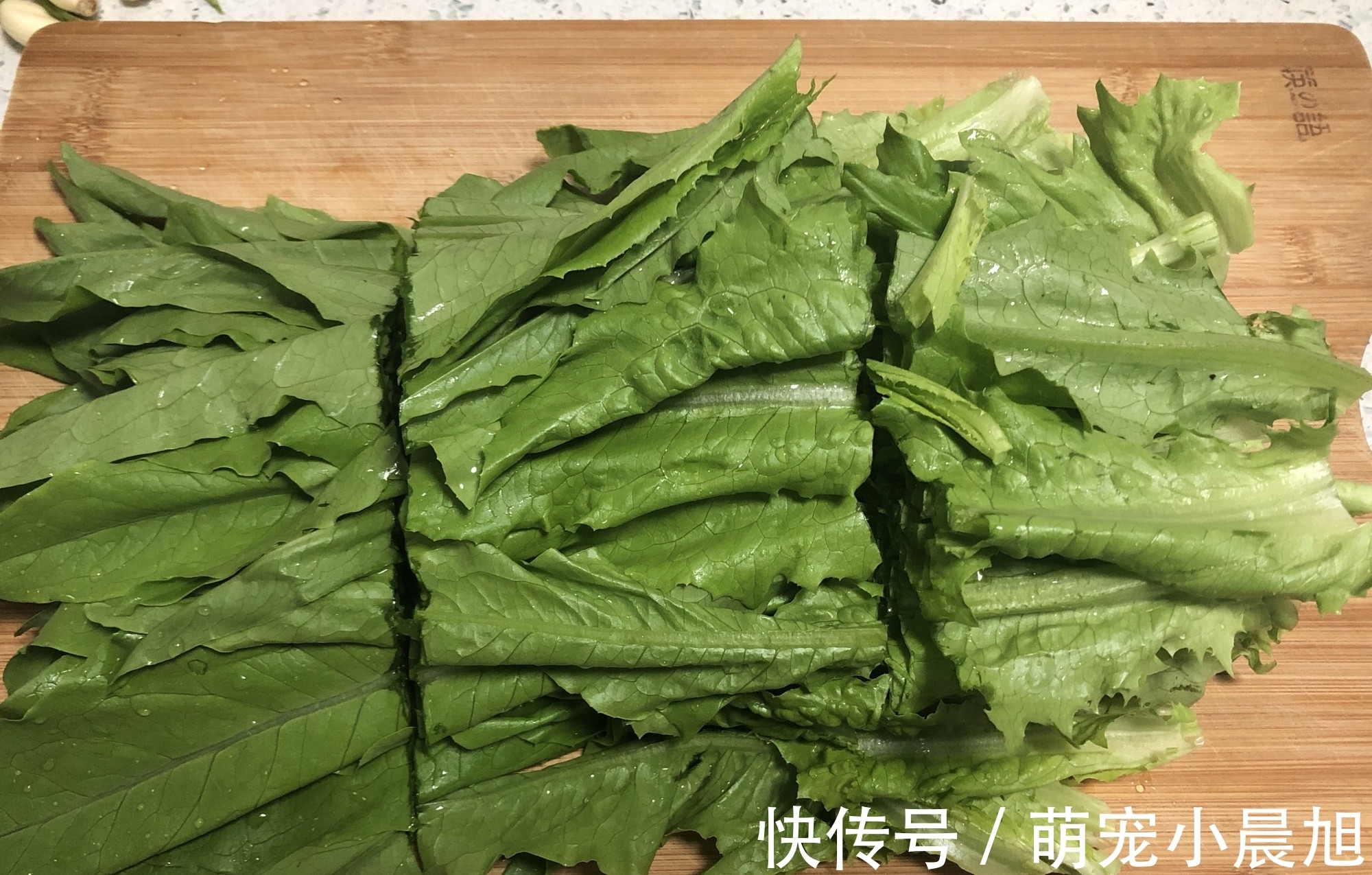 莴笋|春天吃菠菜、莴笋不如吃它,钙比莴笋多1倍,被誉为“蔬菜凤尾”