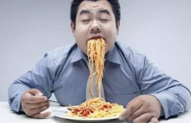 游泳|男性152-188cm标准体重对照表，如果你“达标”，恭喜，你不算胖