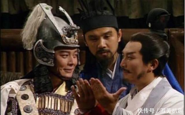 真实|草船借箭,曹操浪费十万支箭都没放一支火箭,这三个顾虑很真实