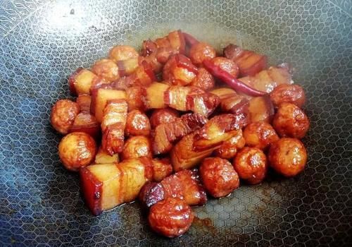 窍门|做红烧肉，牢记“1冷1热”的窍门，软糯不柴，入口即化，太香了