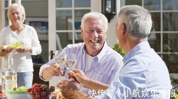 长寿|不论男女，50岁后，若还能保持4个“快”，能与长寿“手牵手”！
