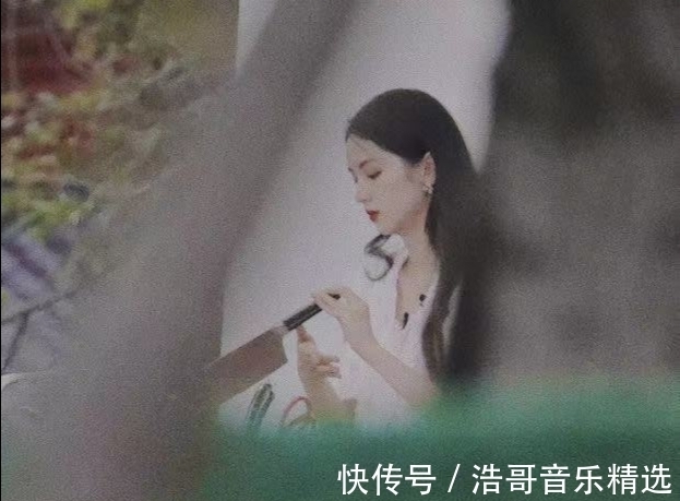 周也|中餐廳最新路透,姚安娜多看龔俊一眼都被罵,節(jié)目未播就遭受網(wǎng)暴