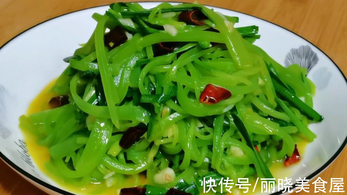冬天宁可不吃肉，也要吃这12道素菜，清淡解油腻，暖胃驱寒还补水