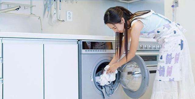 洗衣液用完了不要买，只需几毛钱成本自制洗衣液，效果比买的好