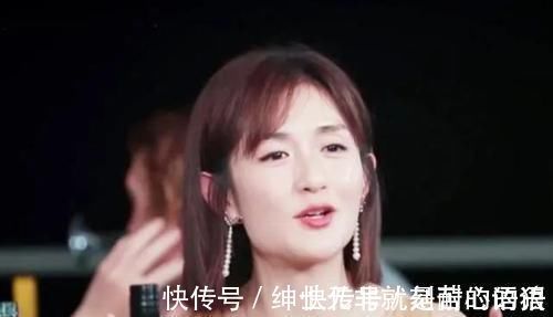 洗头|俩女星坐月子,一个忍不住天天洗头,一个忍了42天,差距很明显