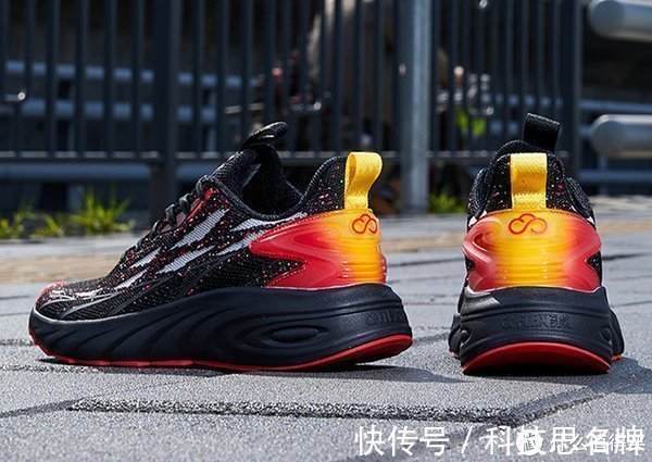 安踏 一定要支持国货,更主要的还是要力挺鸿星尔克