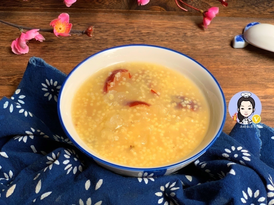 银耳|这粥,婆婆早餐必喝,满满全是胶质,每周喝几次,连化妆品都省了