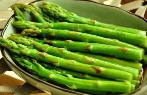 自助餐|自助餐价值最高的4种“隐形贵菜”,一般很少人拿,老板见了都心疼