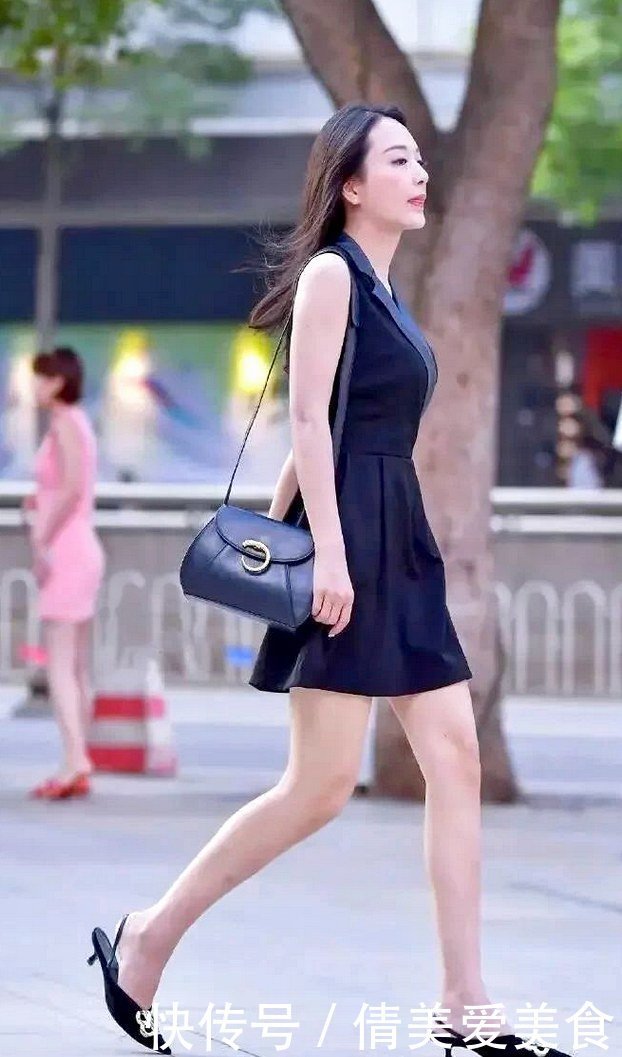 气质裙加奶奶鞋,清爽漂亮,有种别致美