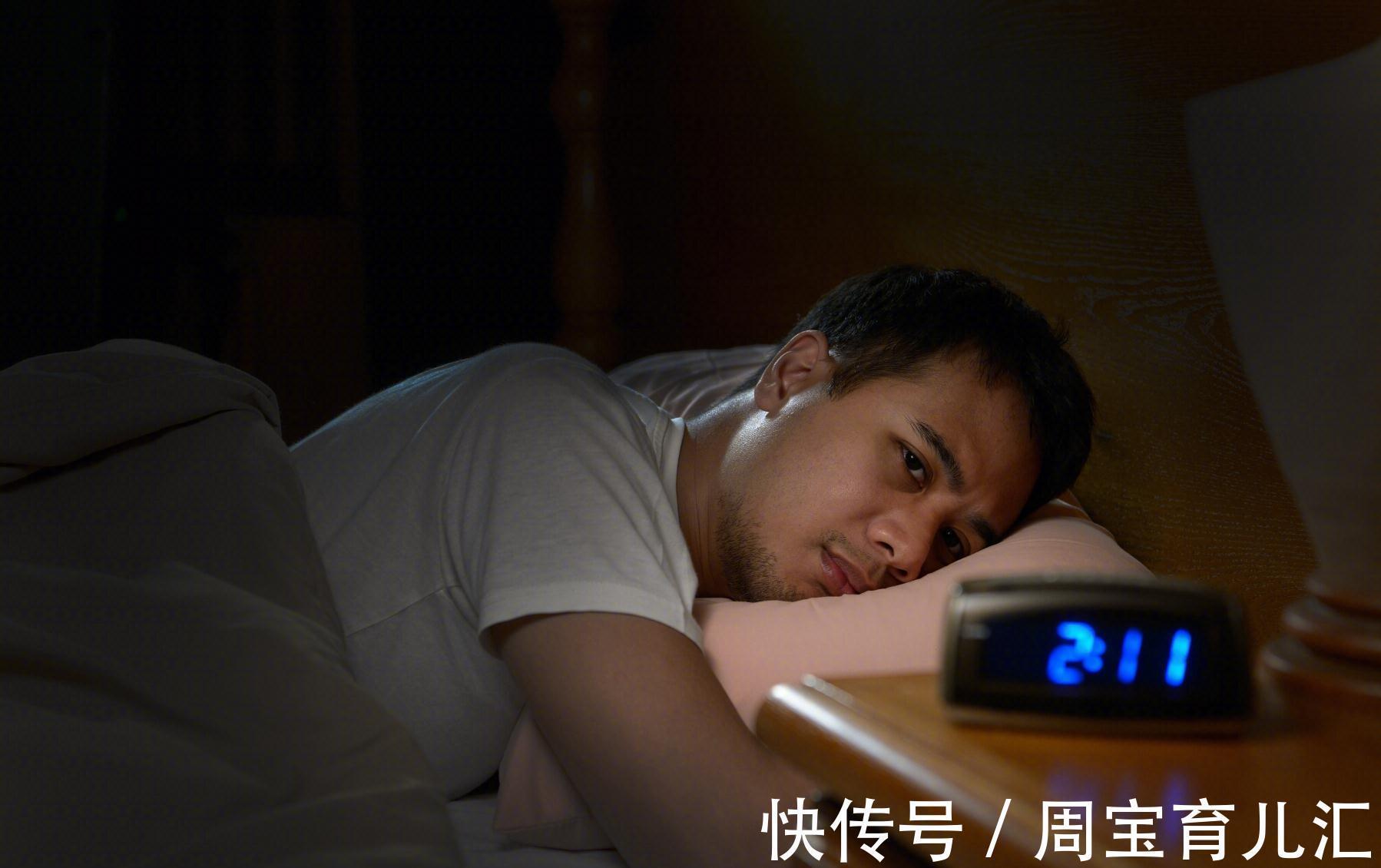 睡眠观|长期失眠等于慢性自杀!医生:6种食物多吃点,帮你找回睡意