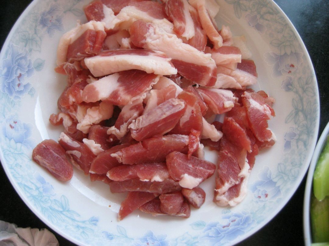 无论炒什么肉,谨记这4个小技巧,炒出来的肉,又嫩又入味