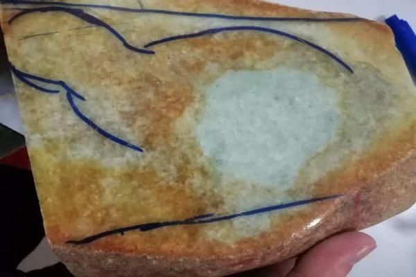 恶霸犬#厉害了我的哥,即将丢弃的翡翠,竟然雕出一支恶霸犬