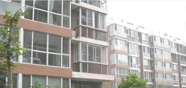 电梯|买房选一梯两户还是两梯四户专业人士透露，看完再买不留遗憾！