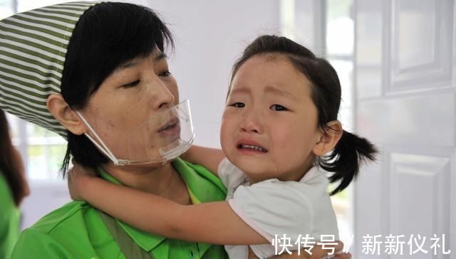 生活环境|幼儿园小班3岁孩子不愿上学,园方接连2次通知原因,家长愤怒了