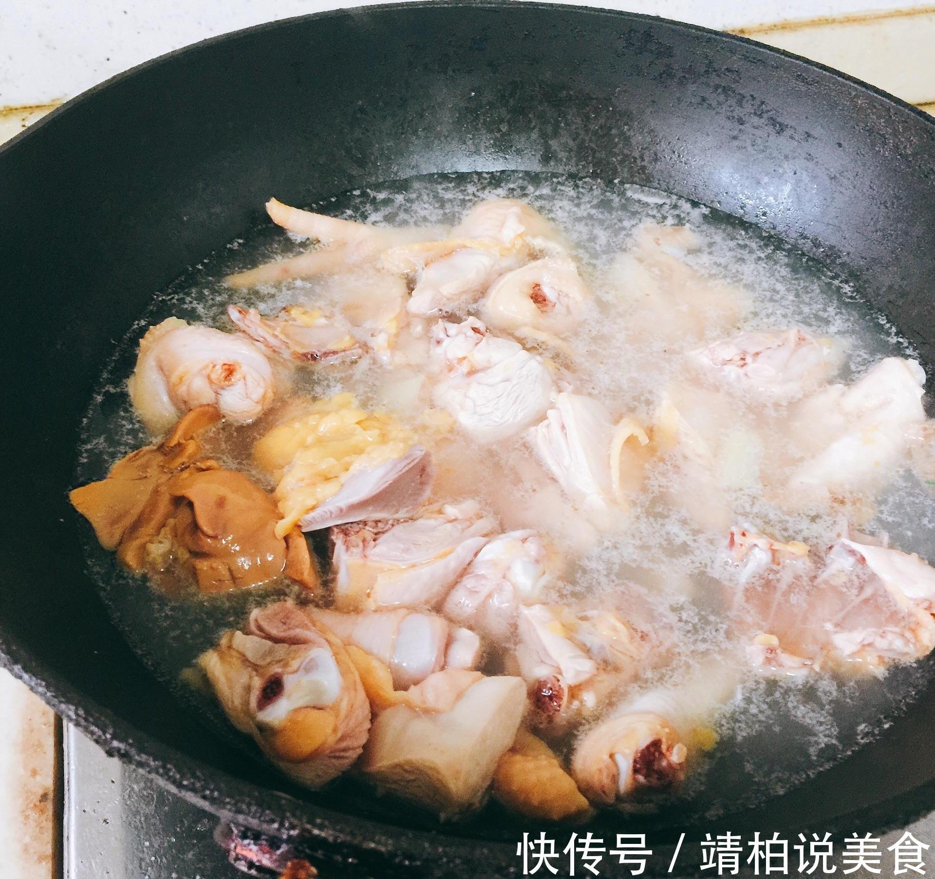 泡沫|炖鸡汤时,先放盐还是后放盐好多人弄错了,怪不得汤不浓!