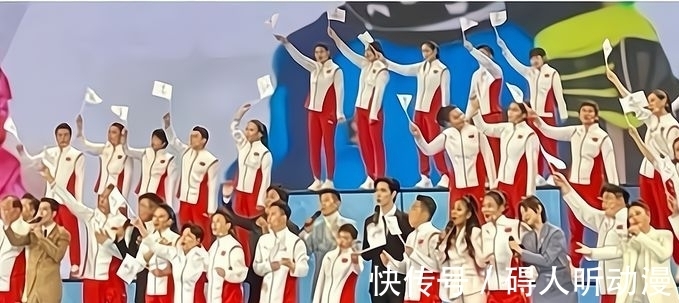 綜藝范挺足!全紅嬋追2大明星不怯場,一展歌喉往娛樂圈發展?