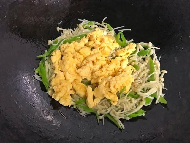 鸡蛋|天凉了这菜多给孩子吃，和鸡蛋一起炒，营养益智又美味，做法简单