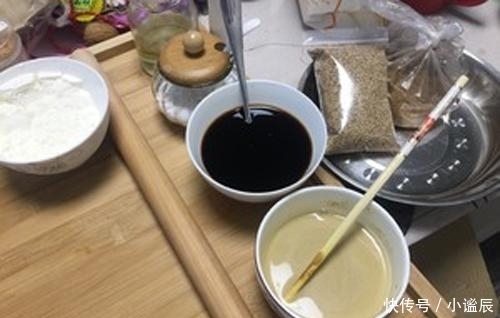 芝麻|一斤面,一斤水,一碗芝麻,不用烤箱,不揉面,大人小孩都爱吃