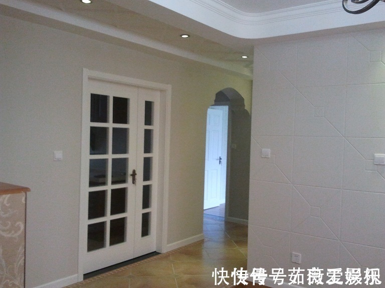 螺帽|周末去同事家蹭饭,才知道厨房推拉门早过时了,聪明人都这样装