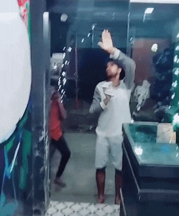 |搞笑GIF:连甩鱼竿都不会,我来教你!