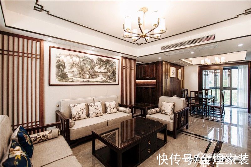 装修|139㎡新中式装修，让客厅怦然心动，沉稳大气又别具韵味