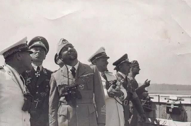 空军元帅|二战死的最冤的元帅,前途不可限量,却稀里糊涂被新兵一炮打死