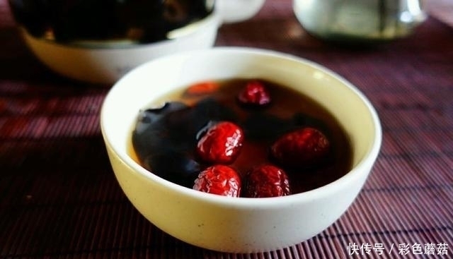 黑木耳|血栓一扫而光,每天吃3克它,给血管上保险