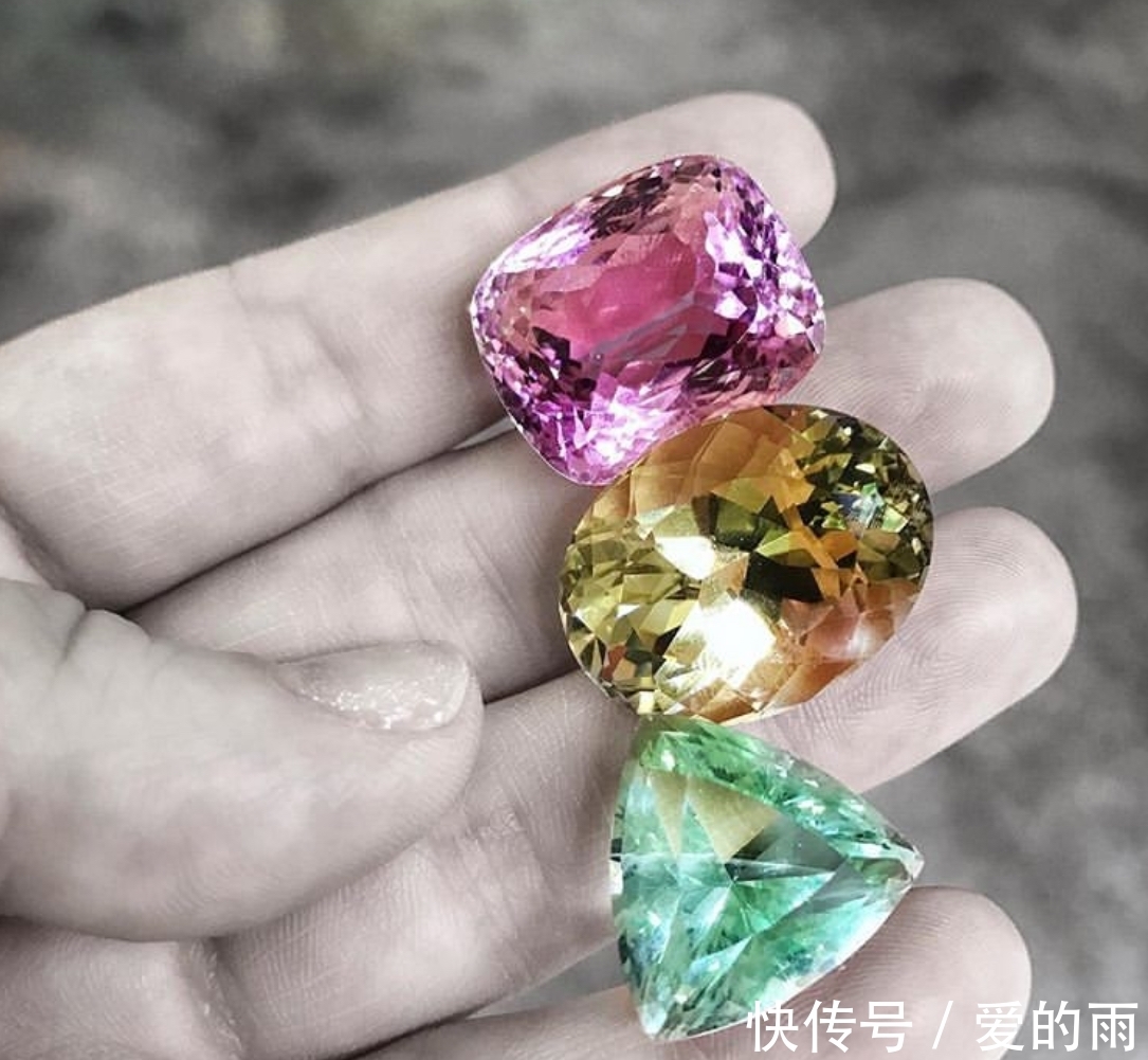 伊丽莎白泰勒 它的紫色恰似伊丽莎白泰勒的眼睛，它就是传说中的暗夜珠宝明星